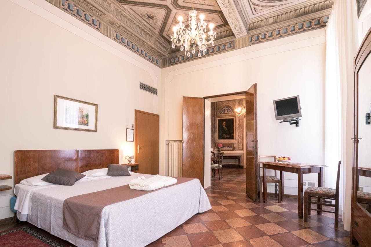 HOTEL EUROPA