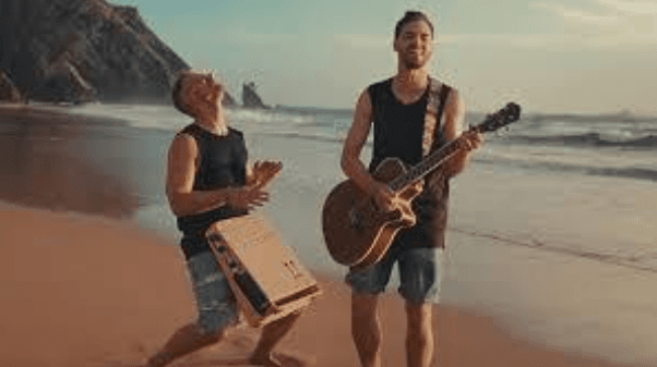Alex And The Waves
