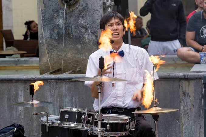 GAAKU The Juggling Drummer
