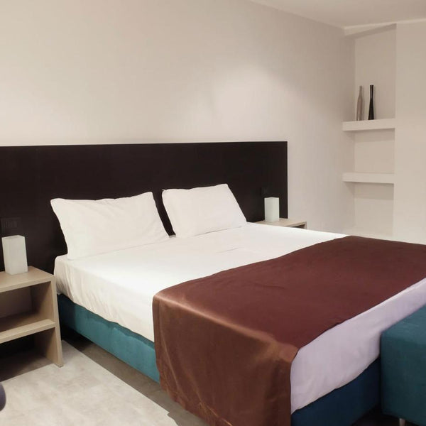 Carlton Hotel