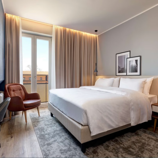 RADISSON HOTEL